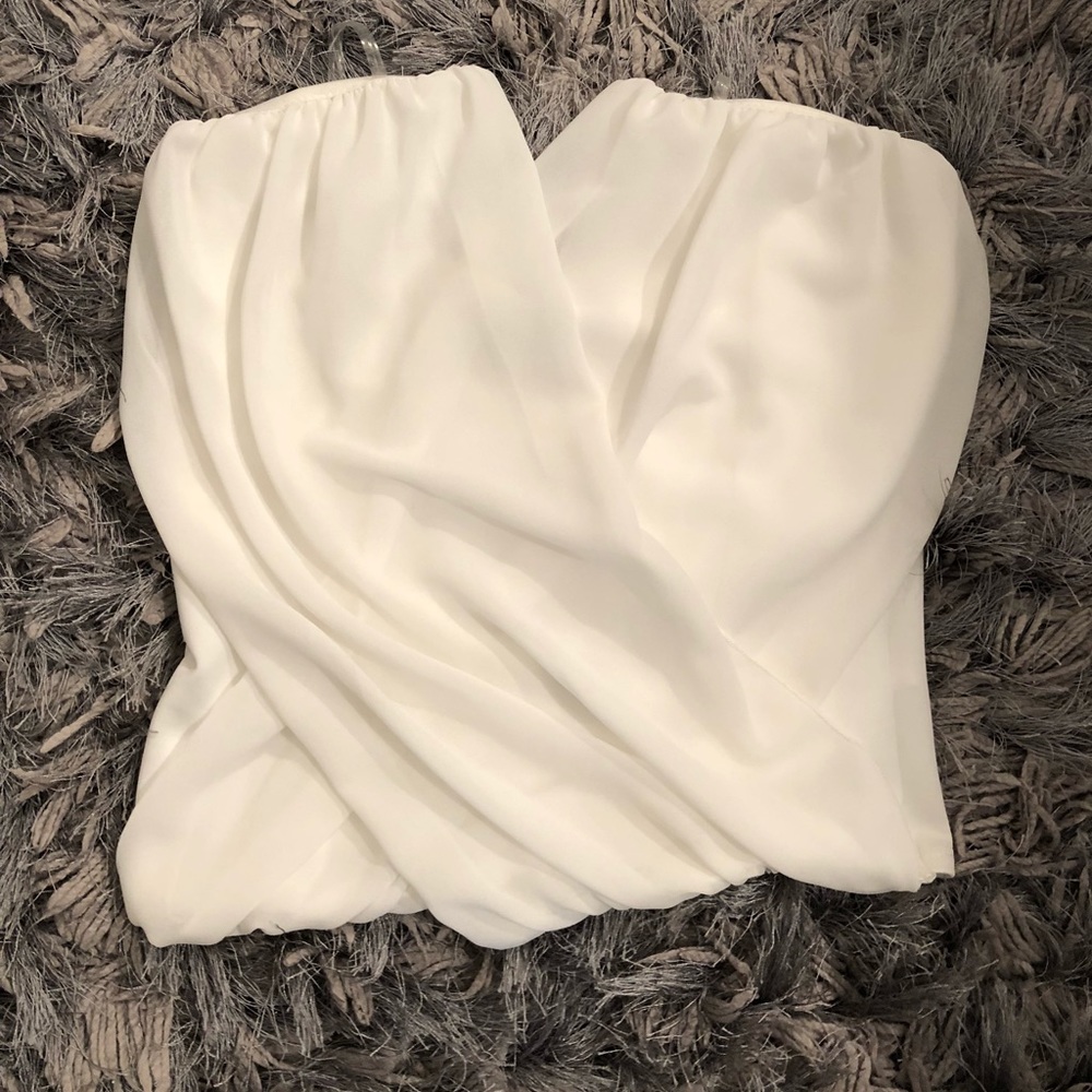 Brand new V-neck cropped top.